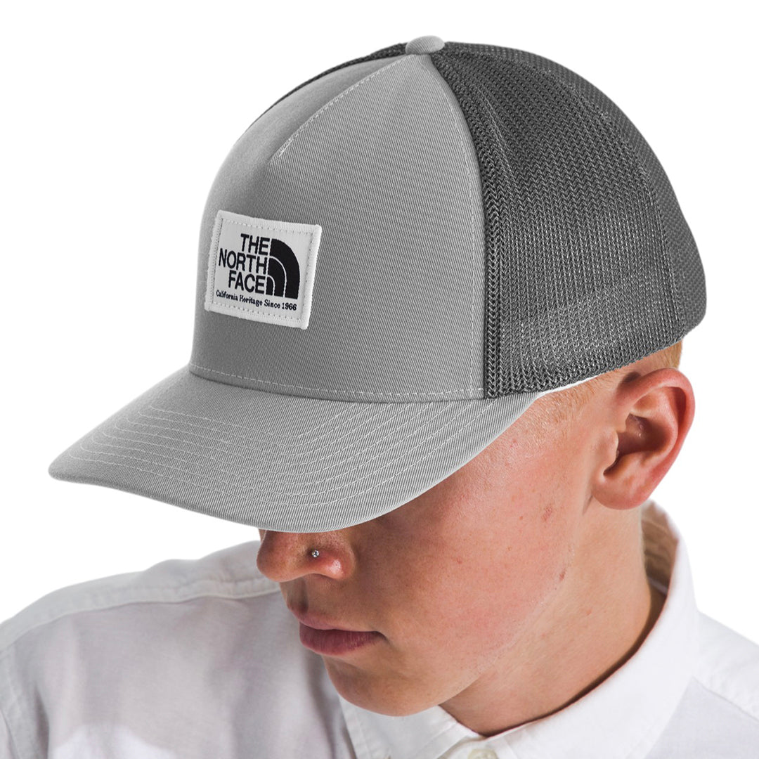 Gorra Keep It Patched Trucker unisex color gris